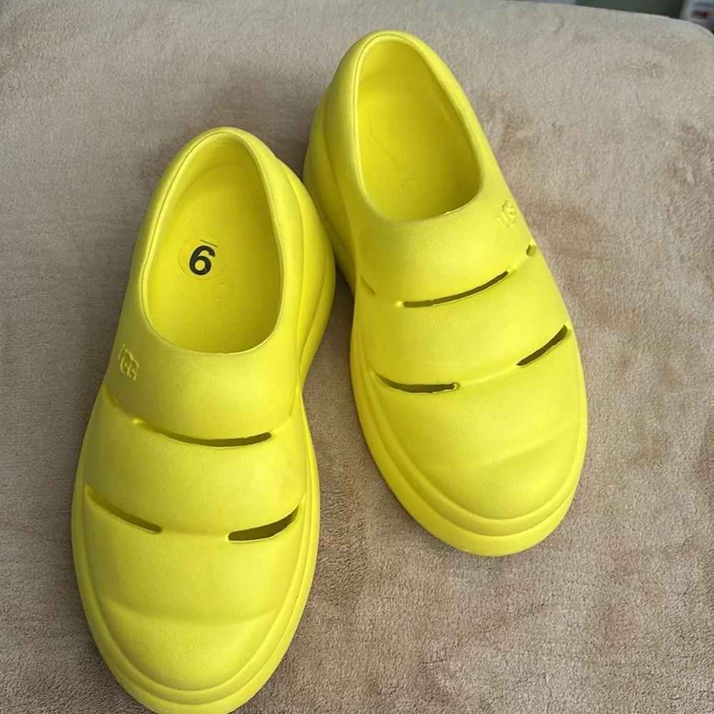 UGG Women's Sport Yeah Clog - Picture 6 of 7